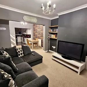 1 Bedroom Sculcoates House Hull Villa