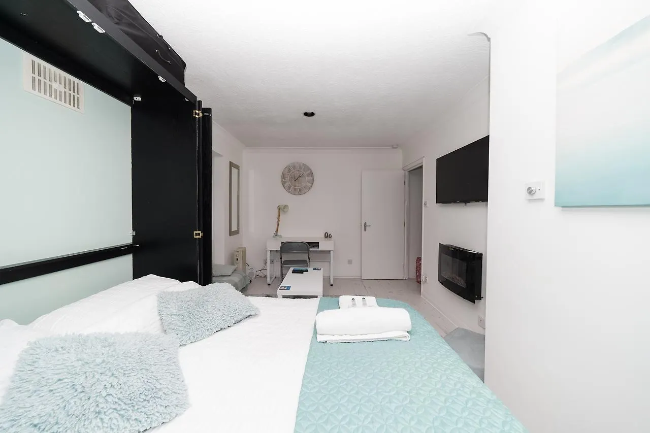 Apartment Hullidays - Trinity Studio Apt. Kingston upon Hull United Kingdom